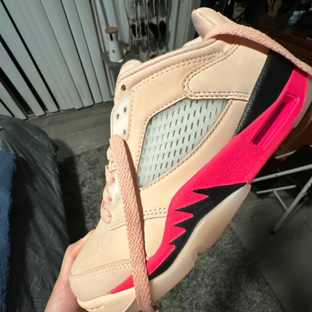 Air Jordan 5 retro low SZ 6 Brand new never worn